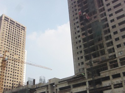 Góc nhìn phía sau các căn hộ giảm giá